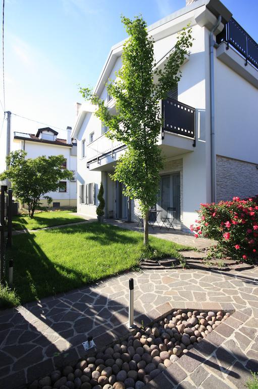 La Lanterna Villa Padova Bagian luar foto